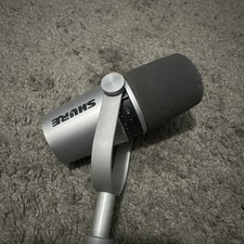 Shure MV7 Podcast Microphone - Silver