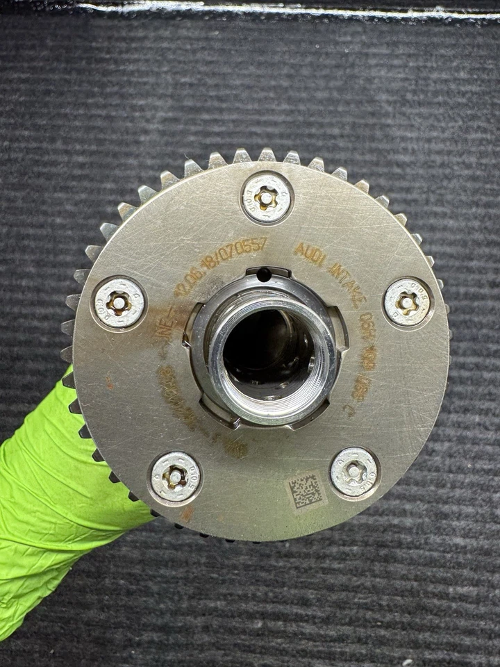 ✅09–16 Audi A4 VW Tiguan EOS CC 2.0T Intake Camshaft Assembly 06H109088 OEMUnit - Image 2 of 4