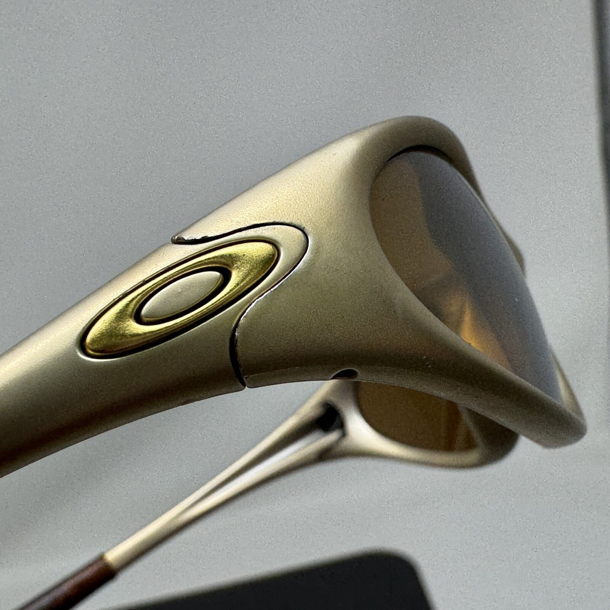 Oakley Minute Gen 2 FMJ Platinum w/Gold Iridium lens | eBay Oakley Minute Gen 2 FMJ Platinum w/Gold Iridium lens | eBay