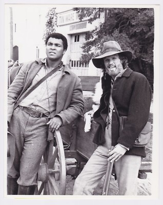 muhammad ali kris kristofferson freedom road 1979 original 8x10 photo ebay muhammad ali kris kristofferson freedom road 1979 original 8x10 photo ebay