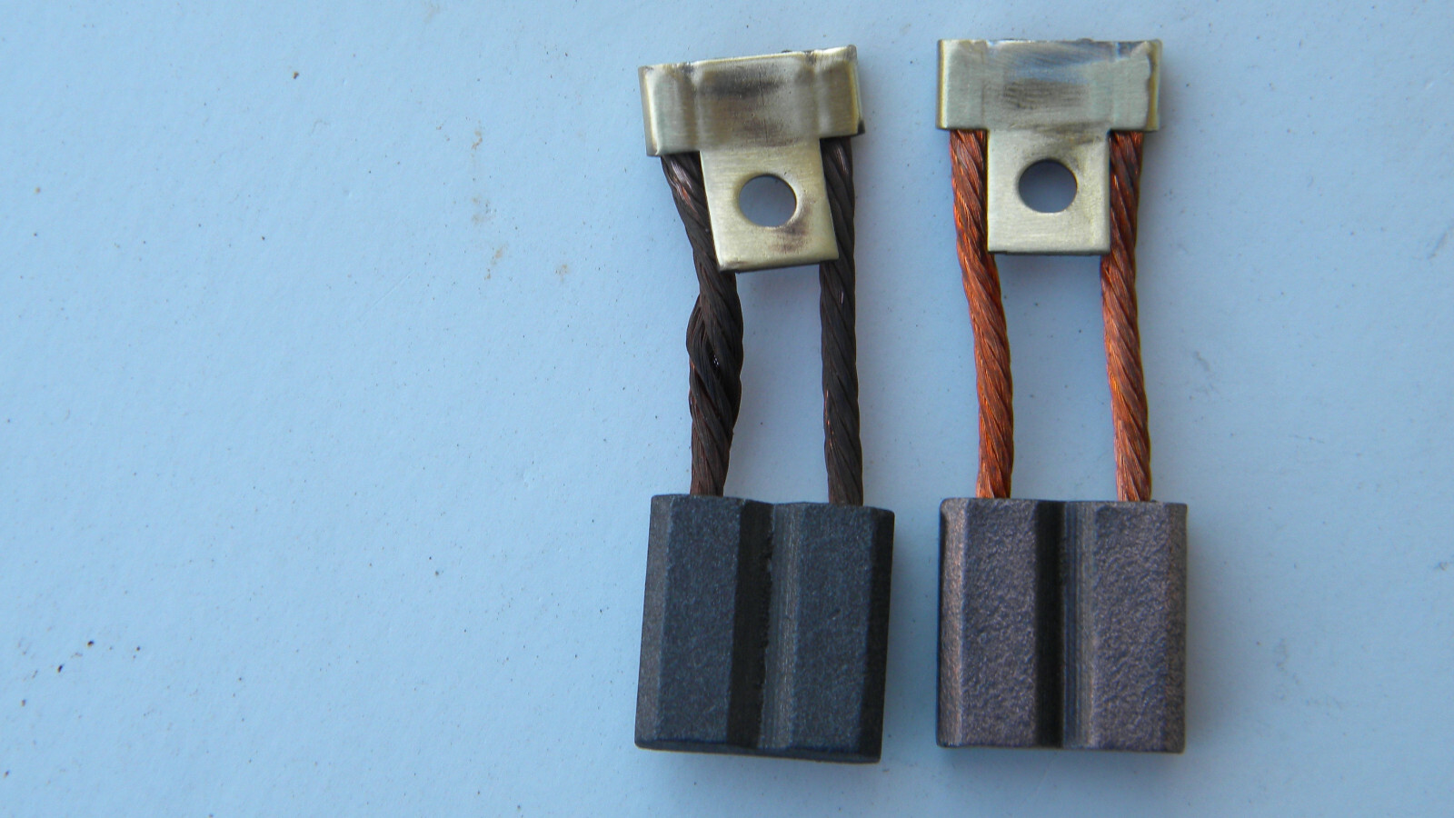 Motor Brushes for Automotive Starter, DelcoRemy 686, 3/4" x 5/16" one