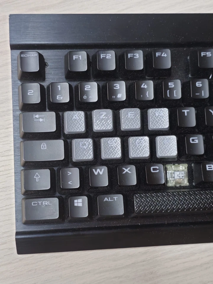 Corsair K65 Rapidfire Mechanische Gaming Tastatur MX | AZERTY | FR | - Bild 4 von 4