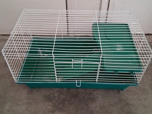 Large White Metal Wire Small Animal Cage with Green Plastic Base, Single Tier