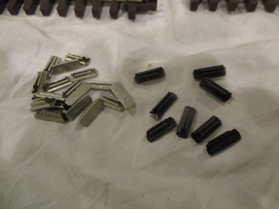 27 Atlas O Gauge 3 rail tracks 9 #6043 027 full curve 2 1/2 curve 16 asst - Image 2 of 4