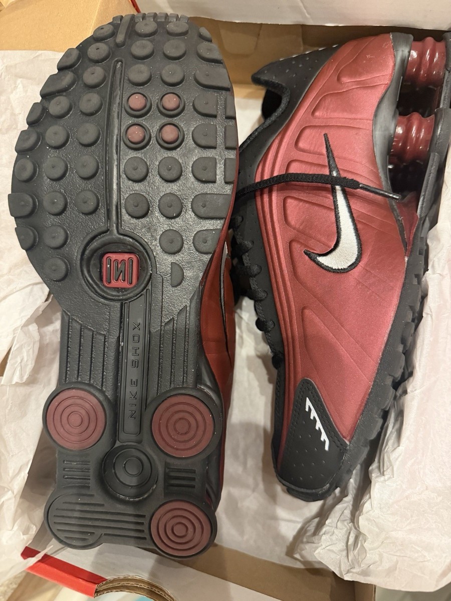 Nike Shox R4 Black Metallic Silver Team Red Athletic Sneakers