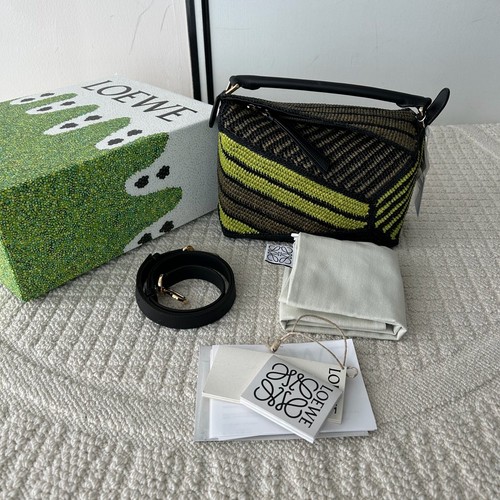 Loewe Puzzle Medium Green Straw Gold HW Shoulder Bag Authentic Preowned