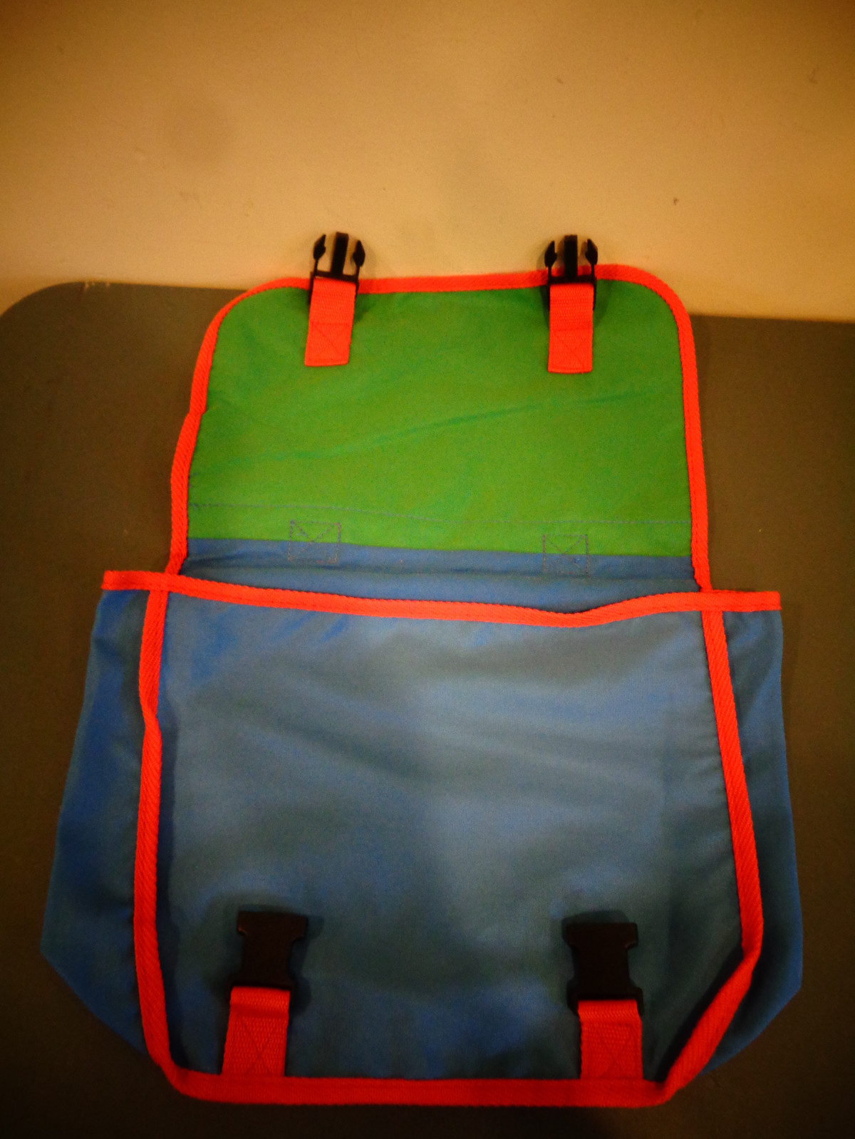 Picture 2 of 3