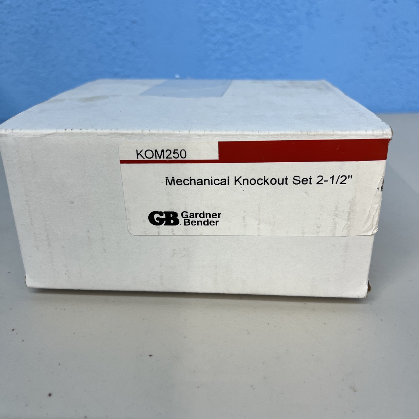 Gardener Bender KOM250 Mechanical Knockout Set 2-1/2”.