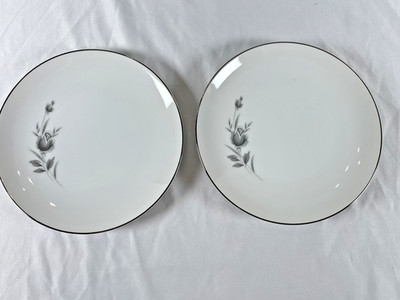 Fine China of Japan Wyndham Maltese Rose 673 - 6-1/4'' BREAD PLATE Set of TWO