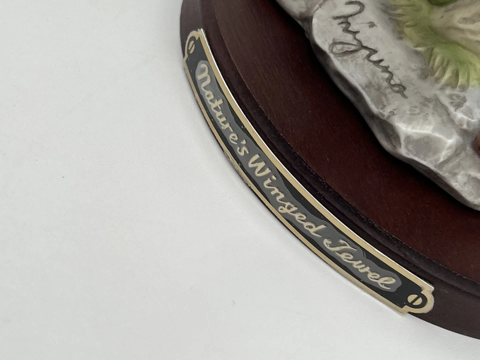 1990 Homco Nature’s Winged Jewel Hummingbird Datura Flowers Porcelain Figurine - Image 3 of 4