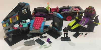 Lot Of 3 Mega Bloks Monster High Sets Moviemobile Electrifying Room Fear Squad
