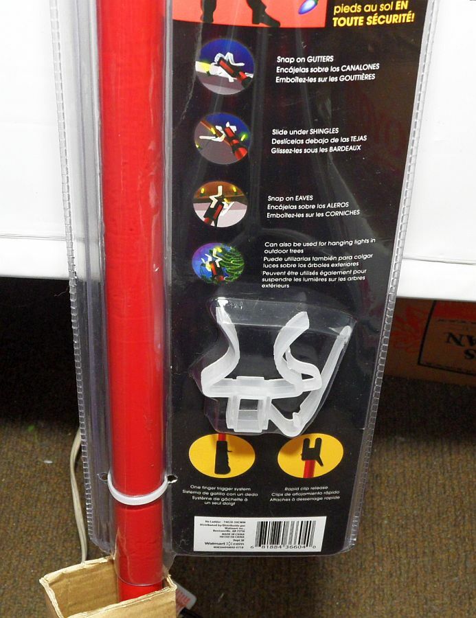 NO LADDER PRO XMAS CHRISTMAS LIGHT HANGING KIT with EXTENDABLE POLE