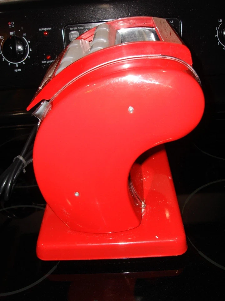 Roma Express Red Electric Pasta Machine Heavy Duty MD-150 W/Manual, tools Tested - Image 4 of 4