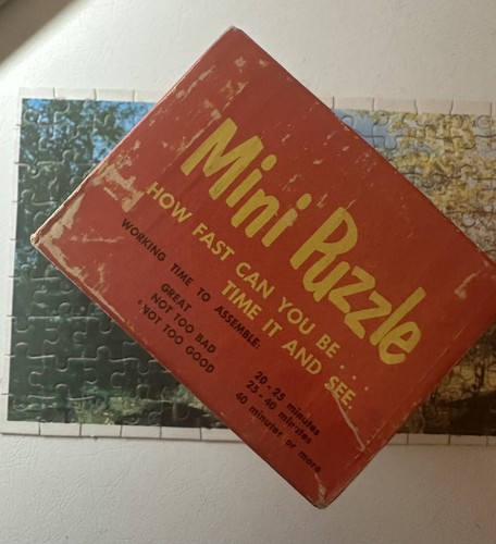 Built Rite Mini Puzzle White Top 100 Pieces 6.75" X 11" No. 555 Complete Vintage - Picture 3 of 3