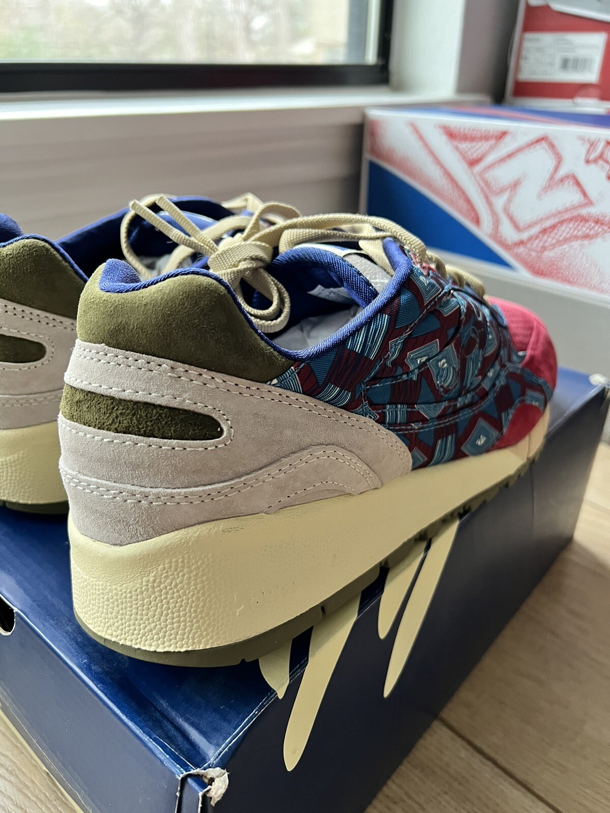 Size 10.5 - Saucony Shadow 6000 x Bodega Tribal Red image 10