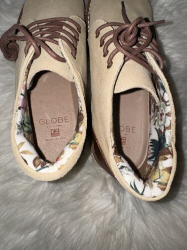 Globe Daley Size 11 US Men's Chukka Ankle Lace Boot Light Tan Suede Vibram Sole - Picture 9 of 13
