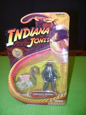 INDIANA JONES LAST CRUSADE FIGURE WITH SUB-MACHINE GUN HASBRO MIB - Photo 1/4