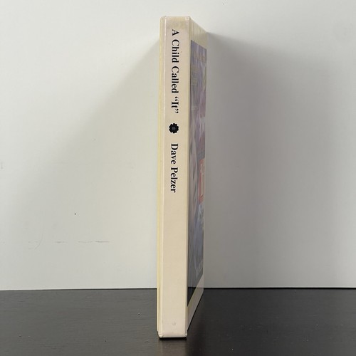 A Child Called It by Dave Pelzer 1995 Hardcover (Everbind-Books) - Imagen 4 de 9