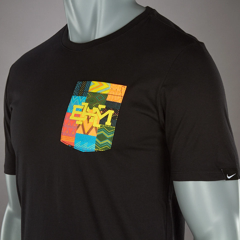 Nike sz S Men s BHM Pocket T Shirt Tee NEW 40 810713 010 Black Multi