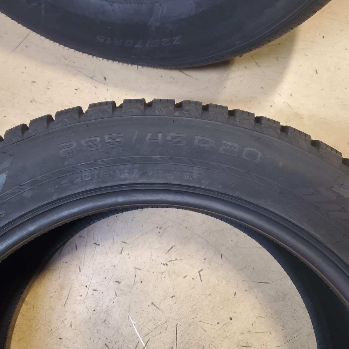 NOKIAN HAKKAPELIITTA 10 SUV BSW P 285 45 20 112T XL WINTER TIRE