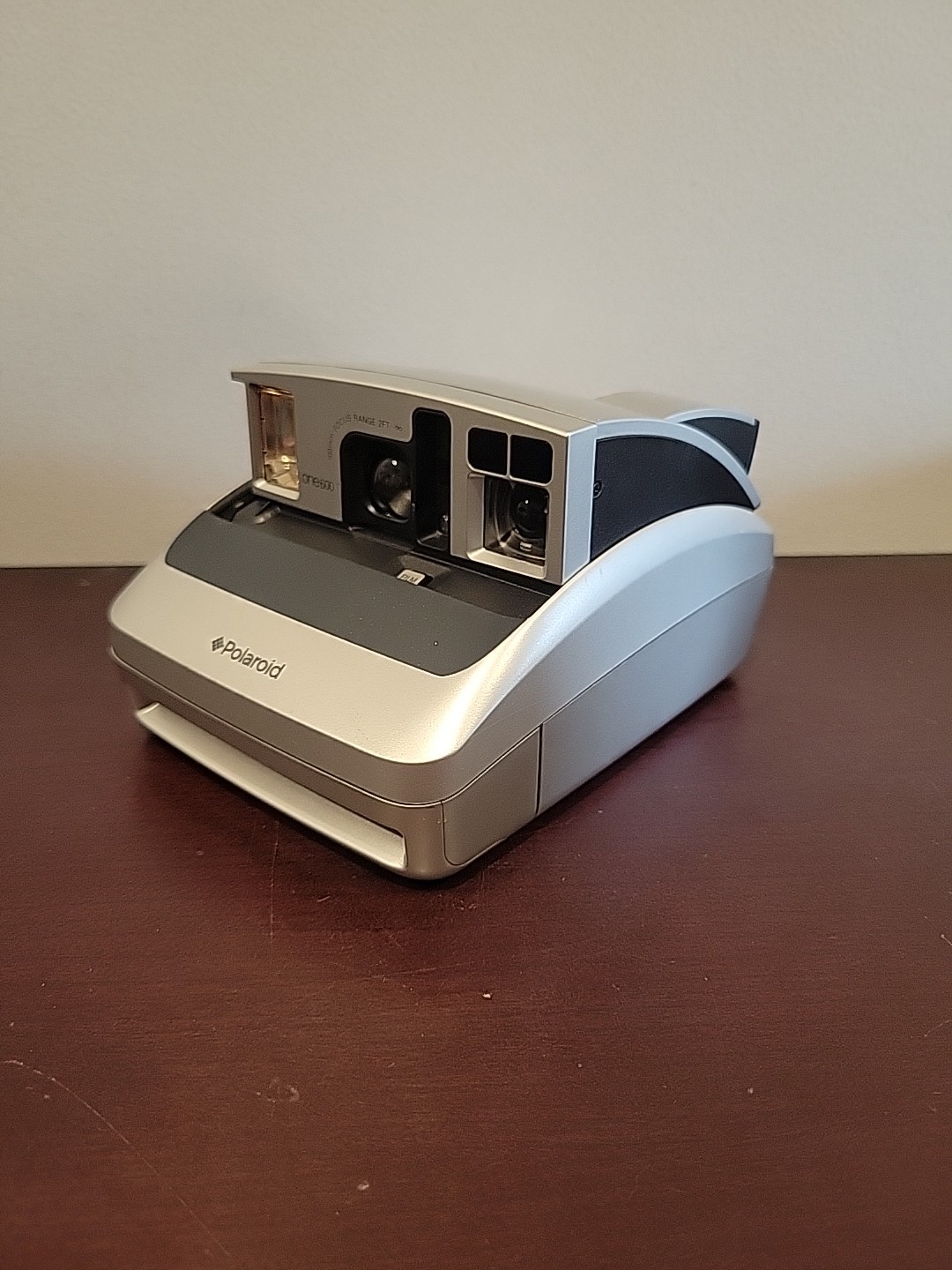 Polaroid One600 vintage camera equipment - eBay listing photo 2