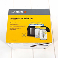 Medela Breast Milk Cooler Set BPA-Free w/ Cooler Bag, Ice Pack, 4x 5oz Bottles