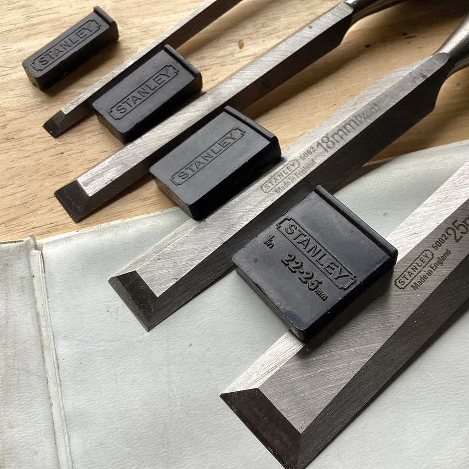 Set of 4 Stanley 5002 Chisels Very Little Use 6mm 12mm 18mm 25mm Pouch Used Vgc - Image 2 of 4