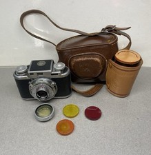 Vintage Bolsey Model B2 35mm Film Rangefinder Camera w/ Case  Some Filters