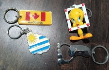 Keychain Lot Of 4 Tweety And More 