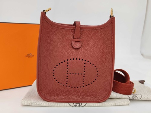 HERMES Evelyne 16 TPM Amazone Rouge H Clemence Leather Gold Hardware G Stamp