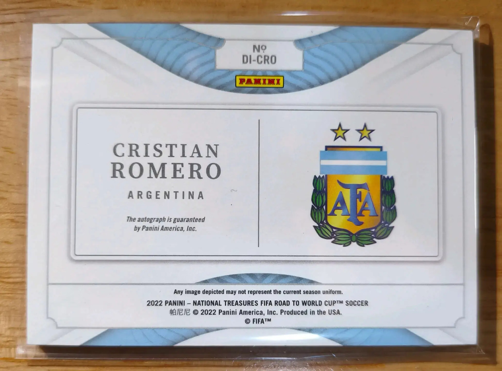 2022 National Treasures World Cup Cristian Romero Definitive Ink Auto 25/82 NK22 view 3