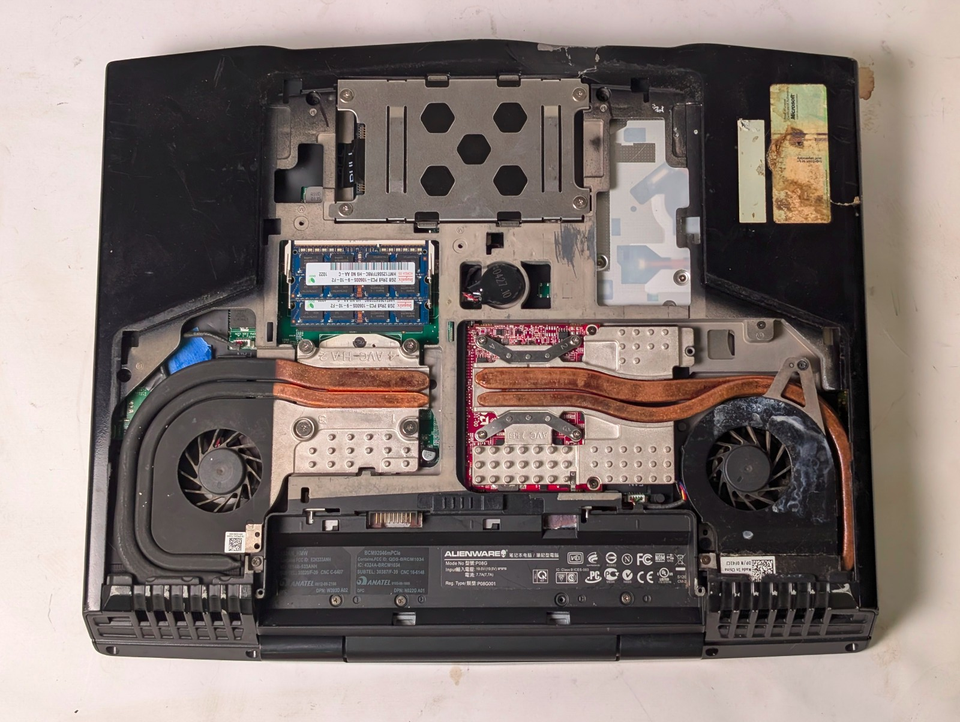 *WATER DAMAGED** Dell Alienware M15x P08G laptop; [4 GB RAM, no HDD/SSD ...