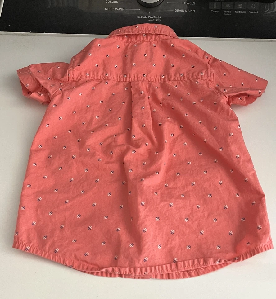 Camisa de manga corta con botones para niños, 18-24 meses Foto 2 de 3