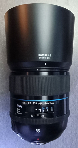 SAMSUNG NX 85mm f1.4 ED SSA Lens - Picture 3 of 16