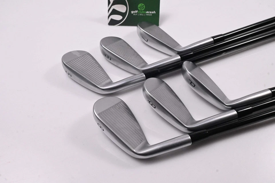 Mizuno JPX 925 Forged Irons / 5-PW / Regular Flex MMT 85 Shafts - Image 4 of 4