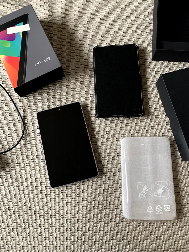 Asus Google Nexus 7 Modell: 2012 Tablet-PC schwarz, 7 Zoll, 32 GB, Wifi 1 GB RAM - Bild 3 von 4