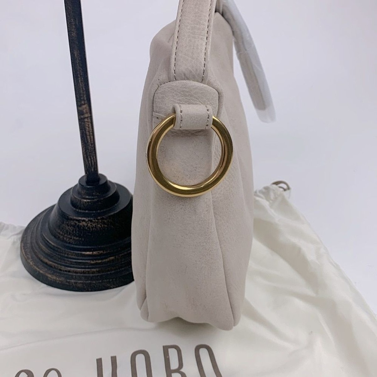 Hobo Hark Pebble Beige Leather Handbag Gold zipper Hardware