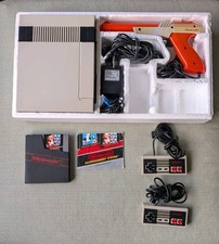 Nintendo Entertainment System NES-001 Action Set White Console - Additional Image 1