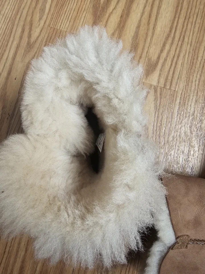 UGG Kids Classic Boots Size 12 Brown – Excellent Condition - Image 2 of 4