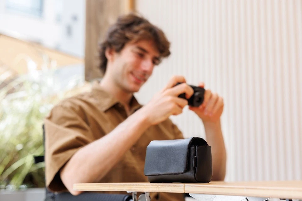 JJC Camera Battery Memory Card Pouch Case Bag for Ricoh GR IV III Sony RX100 - Image 3 of 4