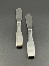 2 Butter Spreaders Hollow Paddle Knife Oneida PAUL REVERE Stainless 6 1/4"