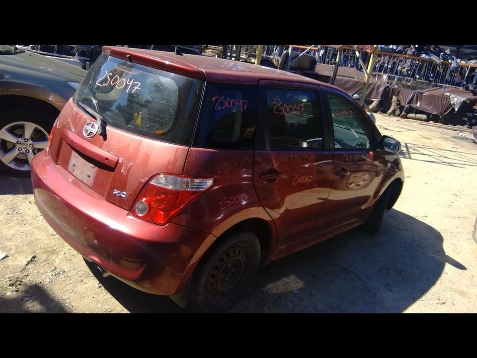 04 05 06 SCION XA DRIVER LEFT FENDER RED-3Q3 MINOR SCRATCHES Foto 4 de 4