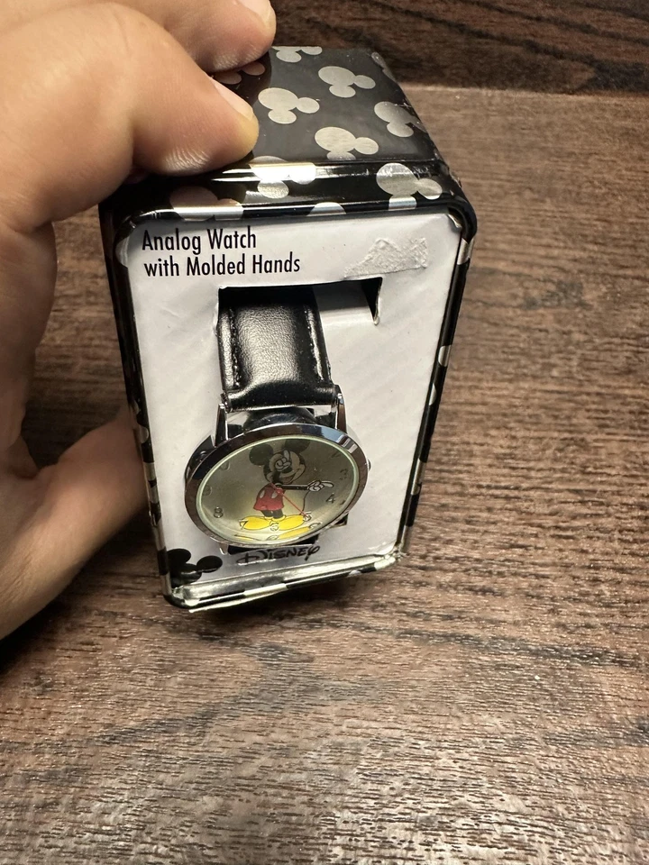 Correa de reloj analógica Disney Mickey Mouse manos moldeadas nueva con caja MCXAA16003 Foto 3 de 4