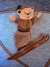 TIMBER BEAR SKIING  WALL HANGING GORGEOUS   **  GREAT ** MUST SEE ***