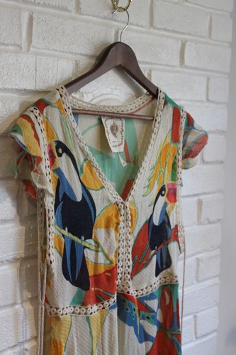 Z&L EUROPE Dress Medium Tassel Tie Lace Trim Tiered Mini Tucan Print V Neck - Bild 6 von 11