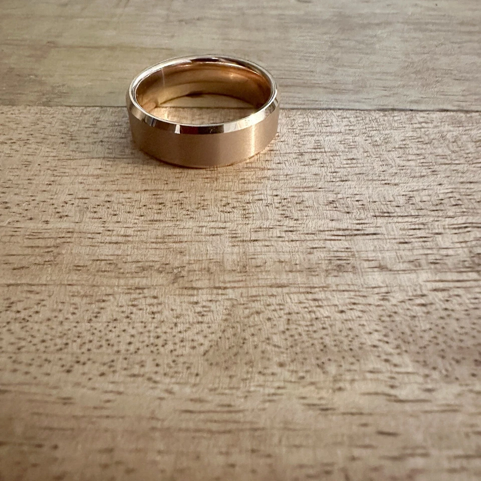 Мужское обручальное кольцо из карбида вольфрама розового золота 11 - Изображение 2 из 4