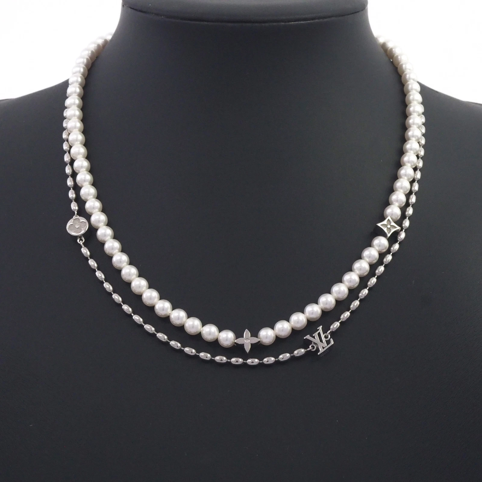 【Used】Lo Vuitton Necklace Pearl Fusion M01781 Fake Pearl [Necklace]