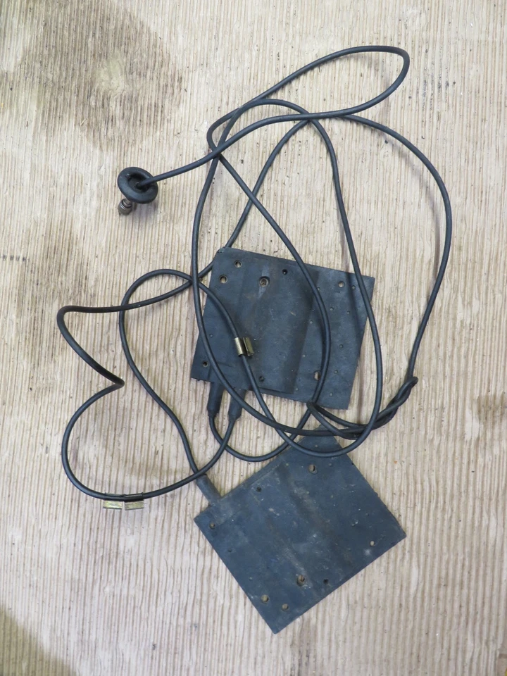 Antena de teléfono parachoques delantero Mercedes Clase CLK W208 A2088200475 OEM 580 Foto 3 de 4