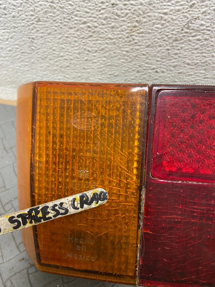 Luz trasera izquierda convertible Volkswagen Golf MK1 1988-1993 C5421 OEM Foto 4 de 4