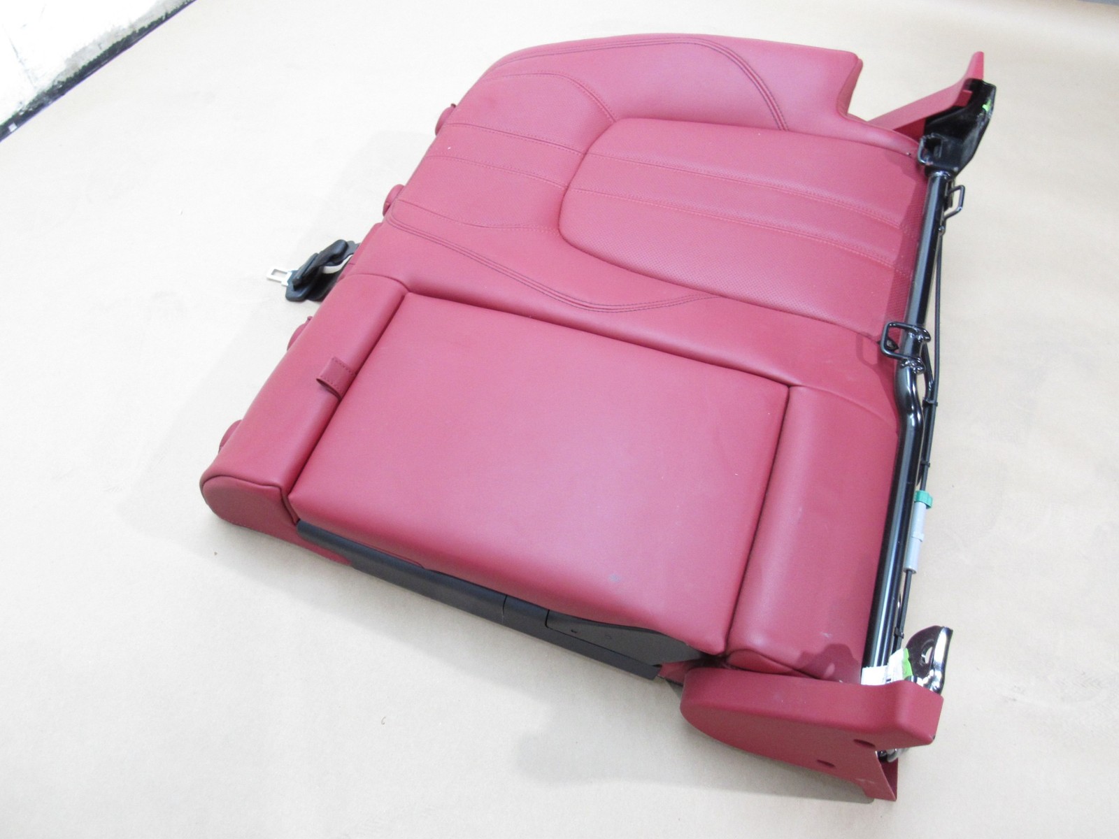Maserati Levante 2017 Rear Left Driver Upper Seat Cushion Handle Trim 16-24 >:Y